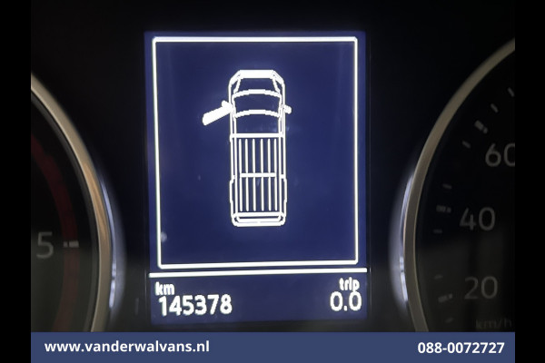 Volkswagen Crafter 2.0 TDI 141pk L3H3 L2H2 Euro6 Airco | Camera | Apple Carplay | Android Auto Parkeersensoren, Bijrijdersbank, 3000kg trekvermogen, zilver