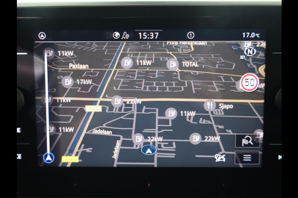 Volkswagen T-Roc 1.0 TSI Life Edition GOAL 115 PK | Navigatie | automatische Airco | Parkeer assistent |