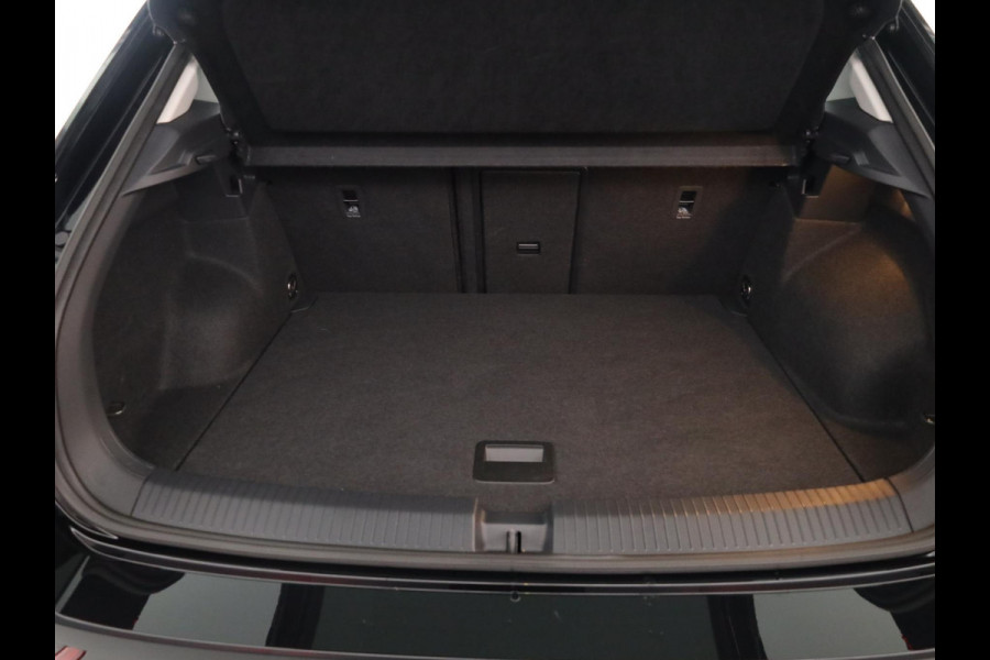 Volkswagen T-Roc 1.0 TSI Life Edition GOAL 115 PK | Navigatie | automatische Airco | Parkeer assistent |