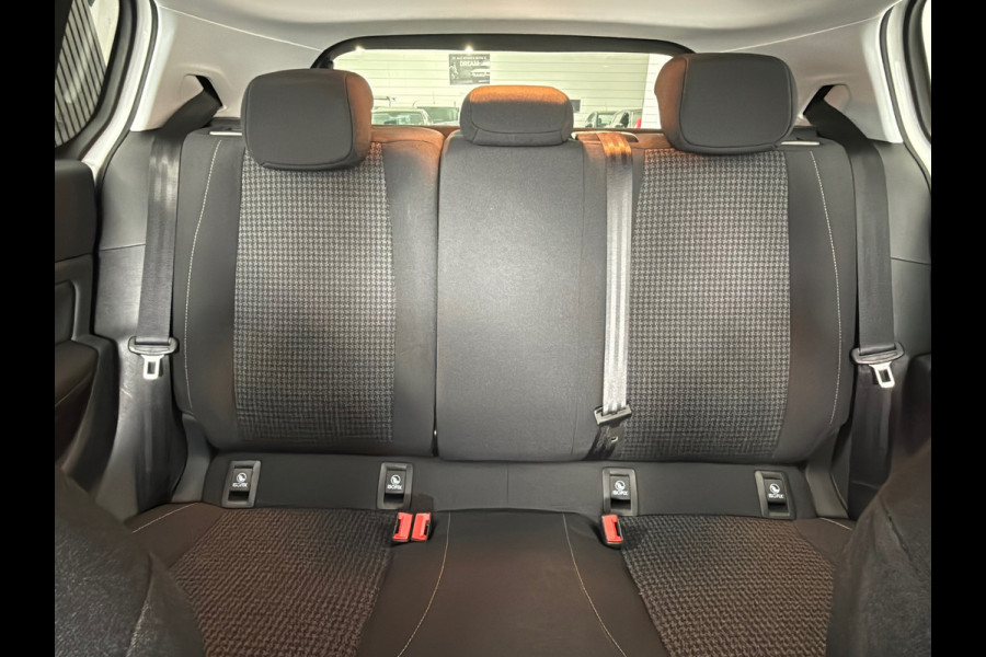 Peugeot 308 1.2 PureTech Active Pack Peugeot 308 1.2 PureTech Active Pack