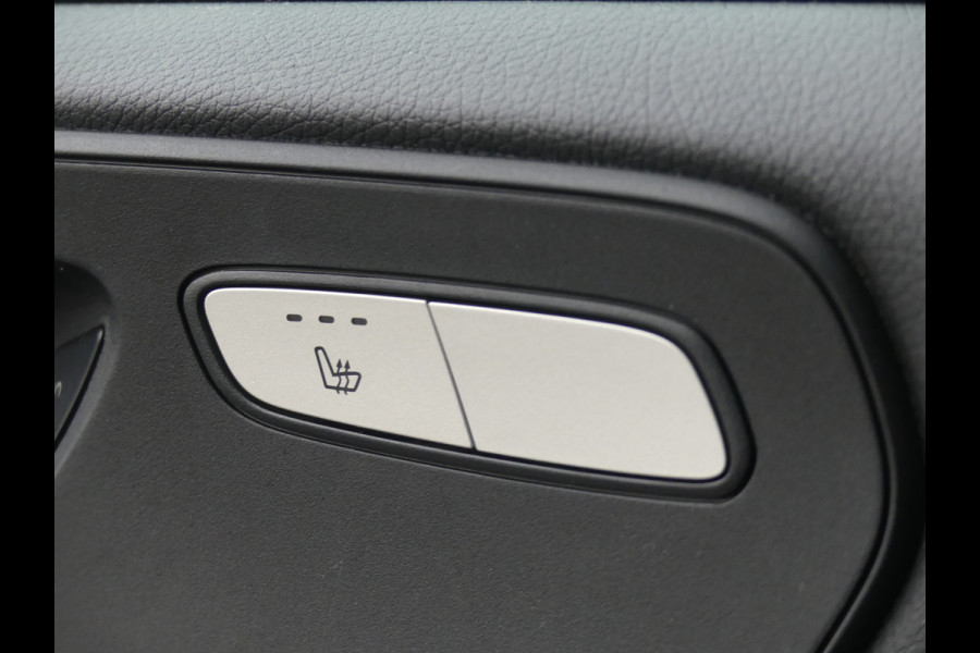 Mercedes-Benz V-Klasse 220d Lang Dubbel Cabine Panoramadak Trekhaak/LED/Leer
