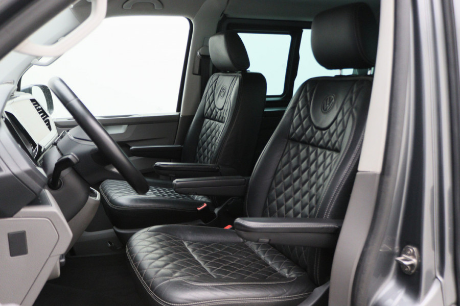 Volkswagen Transporter 2.0 TDI DSG L2H1 30 DC Highline Leer, 2x Elektr. Schuifdeur, ACC, Camera, Apple Carplay, LED, Trekhaak, 20'' Volkswagen Transporter 2.0 TDI DSG L2H1 30 DC Highline Leer, 2x Elektr. Schuifdeur, ACC, Camera, Apple Carplay, LED, Trekhaak, 20''