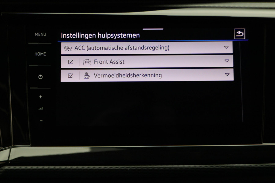 Volkswagen Transporter 2.0 TDI DSG L2H1 30 DC Highline Leer, 2x Elektr. Schuifdeur, ACC, Camera, Apple Carplay, LED, Trekhaak, 20'' Volkswagen Transporter 2.0 TDI DSG L2H1 30 DC Highline Leer, 2x Elektr. Schuifdeur, ACC, Camera, Apple Carplay, LED, Trekhaak, 20''