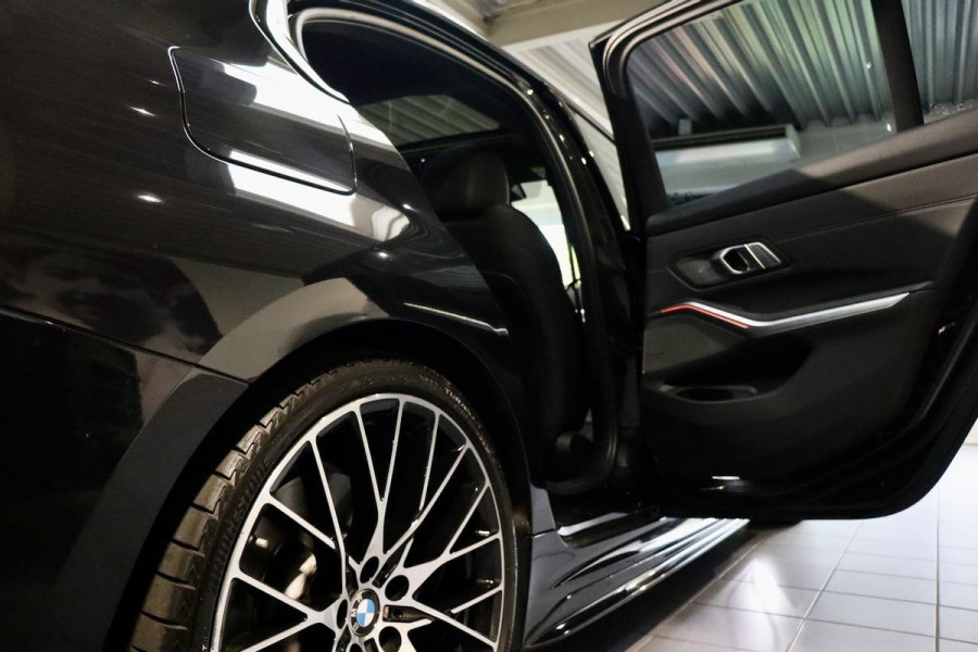 BMW 3-serie 330i High Ex Ed. M Sport|NL|OpenDk|ACC|HuD