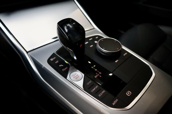 BMW 3-serie 330i High Ex Ed. M Sport|NL|OpenDk|ACC|HuD