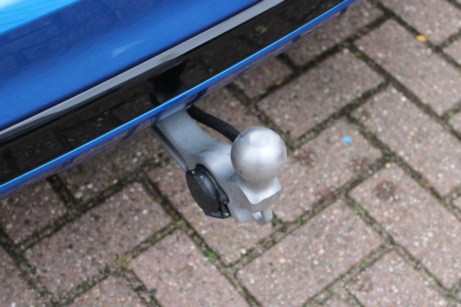 Ford Kuga 2.5 PHEV ST-Line X | Trekhaak | Panoramadak | AGR | Led | Head-Up | B&O
