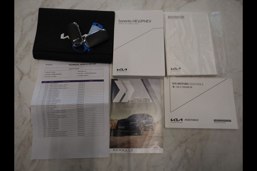 Kia Sorento 1.6 T-GDI Plug-in Hybrid 4WD DynamicLine 7p | Panoramadak | Keyless | Adaptive Cruise | Camera | BLIS | Carplay