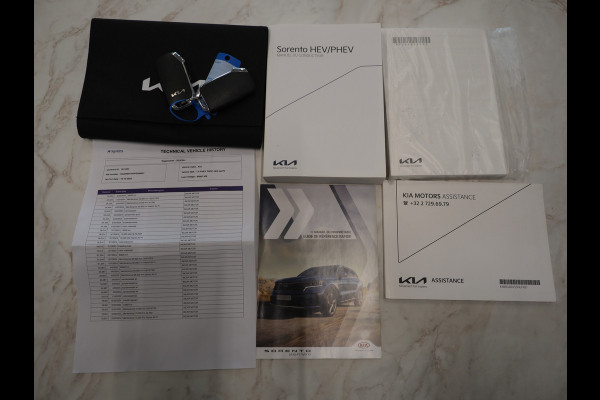 Kia Sorento 1.6 T-GDI Plug-in Hybrid 4WD DynamicLine 7p | Panoramadak | Keyless | Adaptive Cruise | Camera | BLIS | Carplay