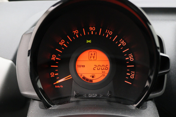 Peugeot 108 1.0 e-VTi Active Automaat LED, Airco, Bluetooth, Elektr. Pakket, 15"