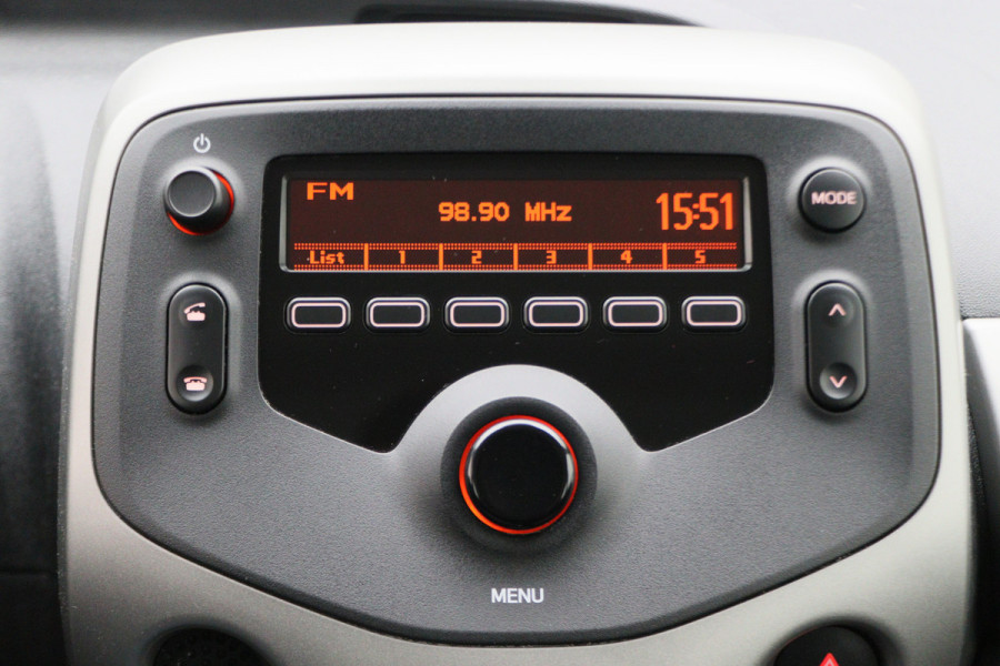 Peugeot 108 1.0 e-VTi Active Automaat LED, Airco, Bluetooth, Elektr. Pakket, 15"
