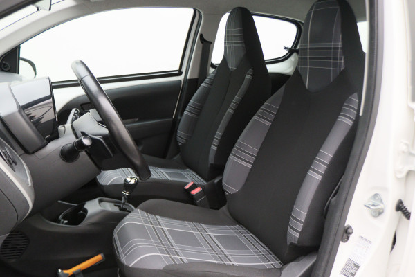 Peugeot 108 1.0 e-VTi Active Automaat LED, Airco, Bluetooth, Elektr. Pakket, 15"