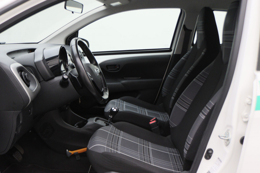 Peugeot 108 1.0 e-VTi Active Automaat LED, Airco, Bluetooth, Elektr. Pakket, 15"