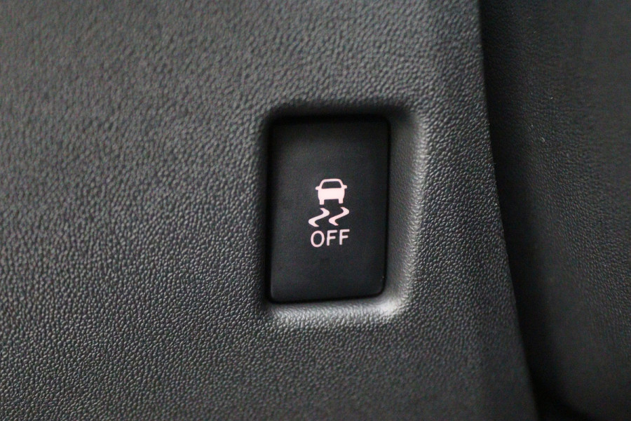 Peugeot 108 1.0 e-VTi Active Automaat LED, Airco, Bluetooth, Elektr. Pakket, 15"