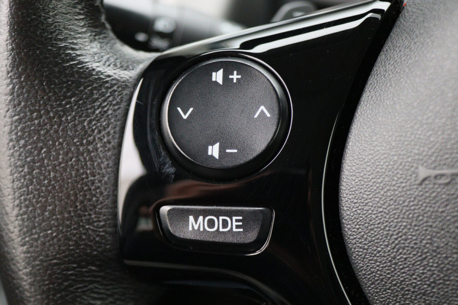 Peugeot 108 1.0 e-VTi Active Automaat LED, Airco, Bluetooth, Elektr. Pakket, 15"