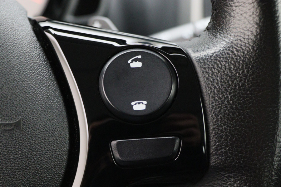 Peugeot 108 1.0 e-VTi Active Automaat LED, Airco, Bluetooth, Elektr. Pakket, 15"