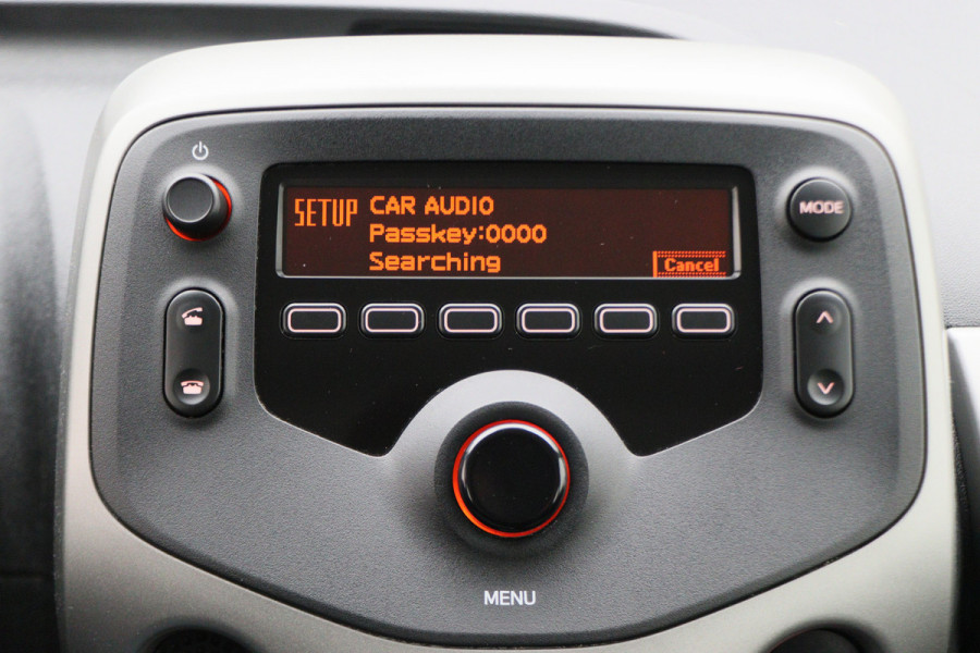 Peugeot 108 1.0 e-VTi Active Automaat LED, Airco, Bluetooth, Elektr. Pakket, 15"