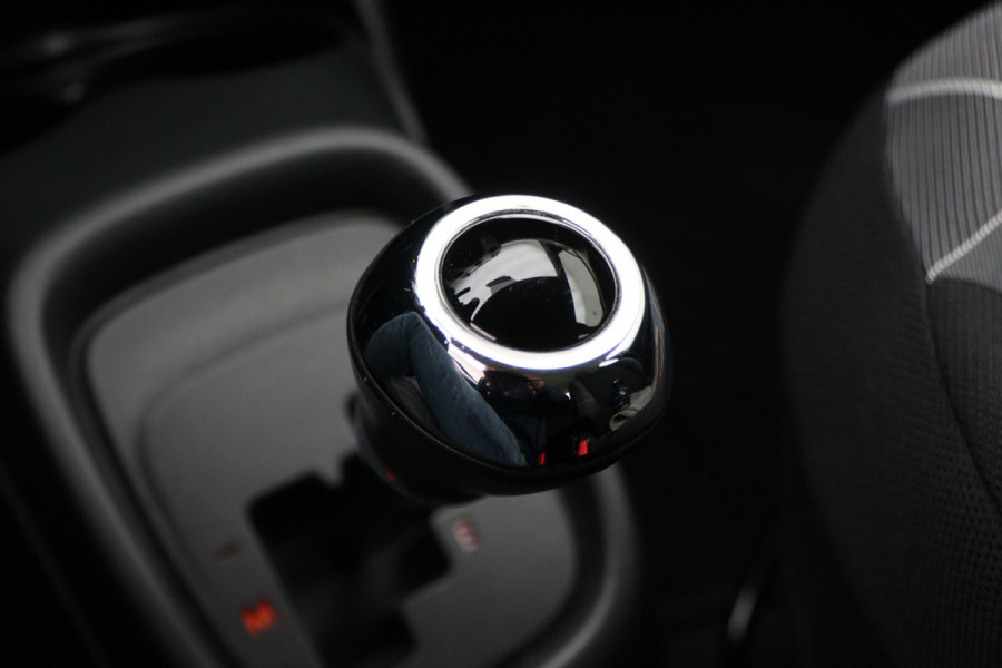 Peugeot 108 1.0 e-VTi Active Automaat LED, Airco, Bluetooth, Elektr. Pakket, 15"