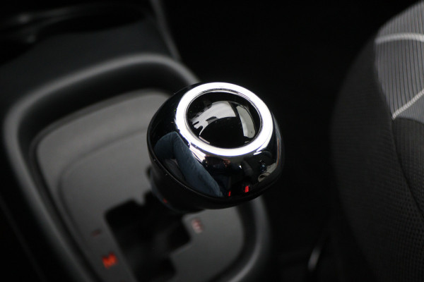 Peugeot 108 1.0 e-VTi Active Automaat LED, Airco, Bluetooth, Elektr. Pakket, 15"