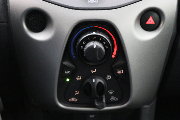 Peugeot 108 1.0 e-VTi Active Automaat LED, Airco, Bluetooth, Elektr. Pakket, 15"