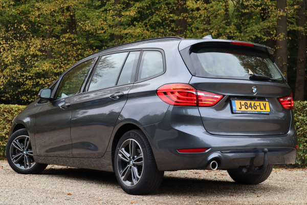 BMW 2 Serie Gran Tourer 218i High Executive Edition | Pano | Camera | ACC | Trekhaak | Automaat |