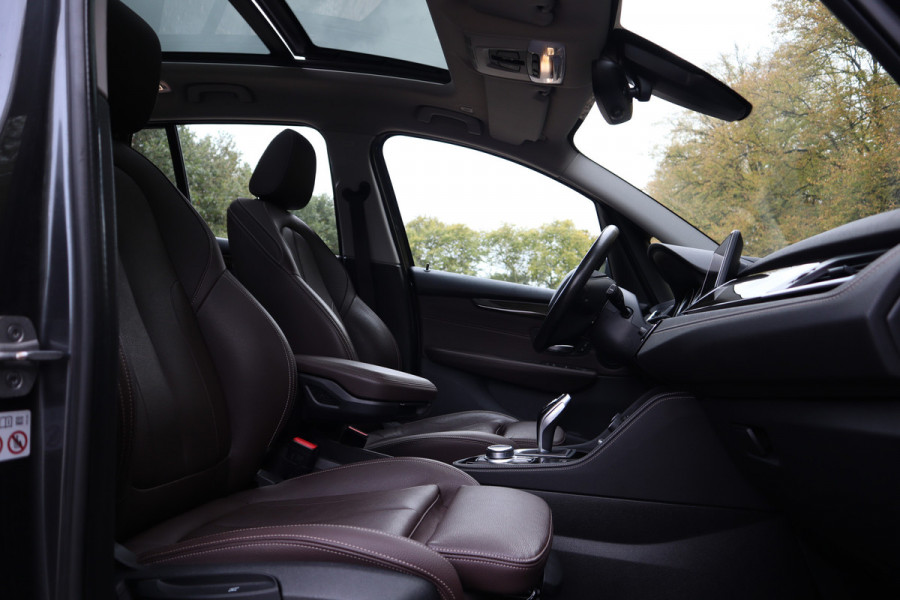 BMW 2 Serie Gran Tourer 218i High Executive Edition | Pano | Camera | ACC | Trekhaak | Automaat |
