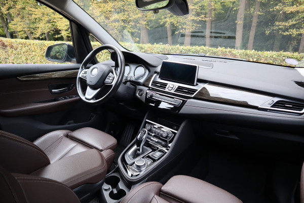 BMW 2 Serie Gran Tourer 218i High Executive Edition | Pano | Camera | ACC | Trekhaak | Automaat |