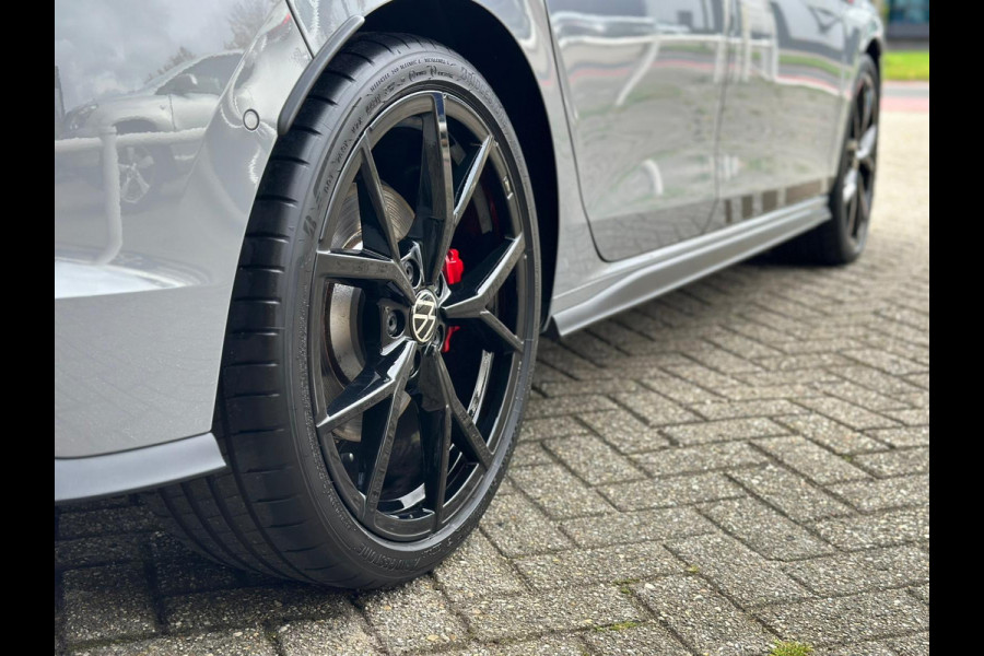 Volkswagen Golf 2.0 TSI GTI Clubsport Nurnburgring! Head up! Harman Kardon! Panoramadak! Vol opties!