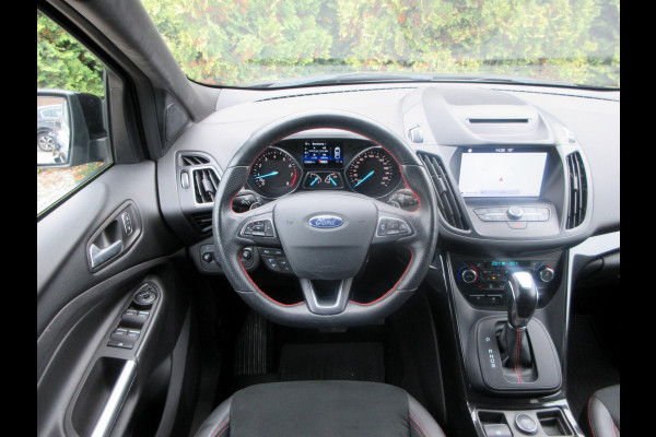 Ford Kuga 1.5 EcoBoost ST Line Automaat *Zeer mooi!* Ford Kuga 1.5 EcoBoost ST Line Automaat *Zeer mooi!*