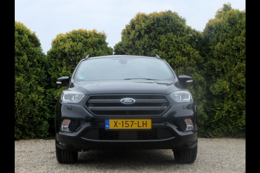 Ford Kuga 1.5 EcoBoost ST Line Automaat *Zeer mooi!* Ford Kuga 1.5 EcoBoost ST Line Automaat *Zeer mooi!*