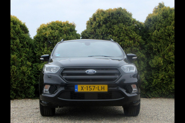 Ford Kuga 1.5 EcoBoost ST Line Automaat *Zeer mooi!* Ford Kuga 1.5 EcoBoost ST Line Automaat *Zeer mooi!*