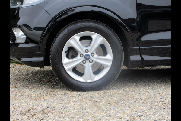 Ford Kuga 1.5 EcoBoost ST Line Automaat *Zeer mooi!* Ford Kuga 1.5 EcoBoost ST Line Automaat *Zeer mooi!*