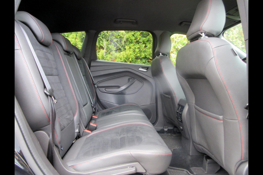 Ford Kuga 1.5 EcoBoost ST Line Automaat *Zeer mooi!* Ford Kuga 1.5 EcoBoost ST Line Automaat *Zeer mooi!*