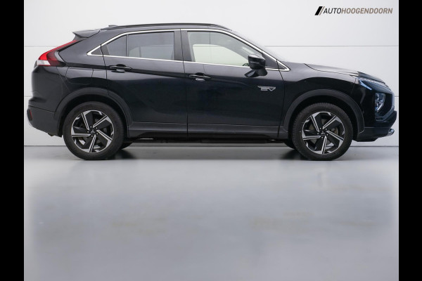 Mitsubishi Eclipse Cross 2.4 PHEV Executive (APPLE CARPLAY,LED,KEYLESS,ALCANTARA,CRUISE,STOELVERWARMING,CAMERA,LM-VELGEN) Mitsubishi Eclipse Cross 2.4 PHEV Executive (APPLE CARPLAY,LED,KEYLESS,ALCANTARA,CRUISE,STOELVERWARMING,CAMERA,LM-VELGEN)