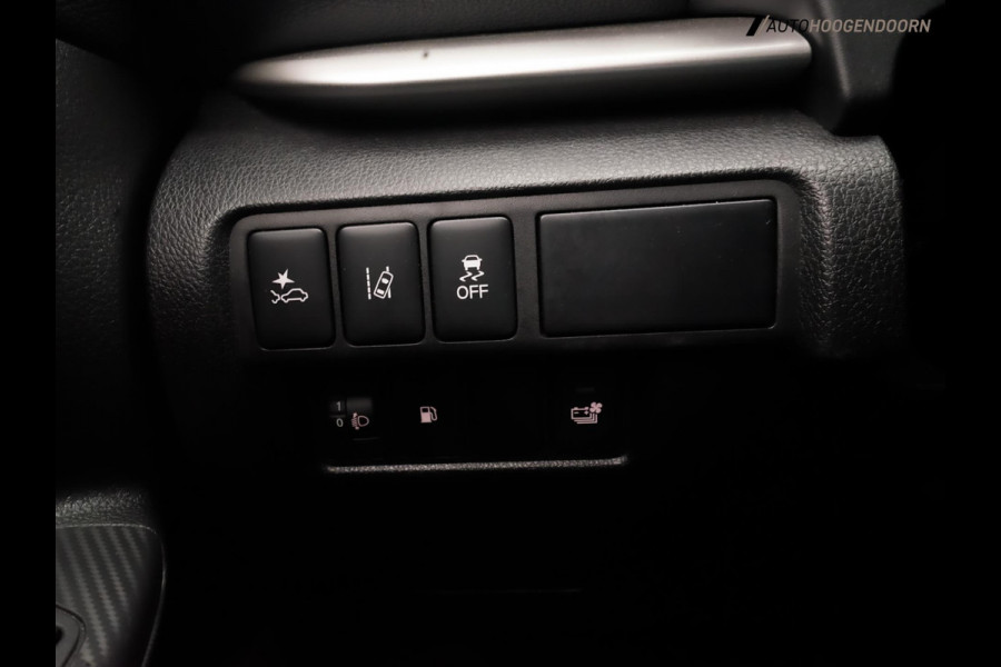 Mitsubishi Eclipse Cross 2.4 PHEV Executive (APPLE CARPLAY,LED,KEYLESS,ALCANTARA,CRUISE,STOELVERWARMING,CAMERA,LM-VELGEN) Mitsubishi Eclipse Cross 2.4 PHEV Executive (APPLE CARPLAY,LED,KEYLESS,ALCANTARA,CRUISE,STOELVERWARMING,CAMERA,LM-VELGEN)