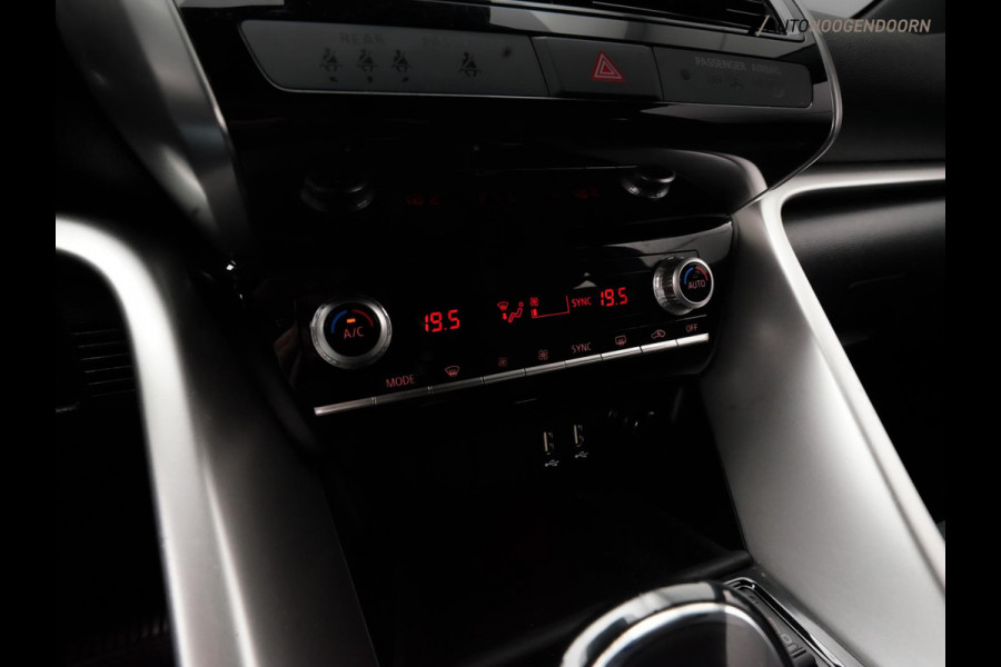 Mitsubishi Eclipse Cross 2.4 PHEV Executive (APPLE CARPLAY,LED,KEYLESS,ALCANTARA,CRUISE,STOELVERWARMING,CAMERA,LM-VELGEN) Mitsubishi Eclipse Cross 2.4 PHEV Executive (APPLE CARPLAY,LED,KEYLESS,ALCANTARA,CRUISE,STOELVERWARMING,CAMERA,LM-VELGEN)