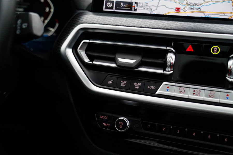 BMW X3 XDrive20i High Executive | Panorama | Shadowline | Camera | M-pakket | Luxe Leder - Memory | Apple Carplay | Cruise Control BMW X3 XDrive20i High Executive | Panorama | Shadowline | Camera | M-pakket | Luxe Leder - Memory | Apple Carplay | Cruise Control