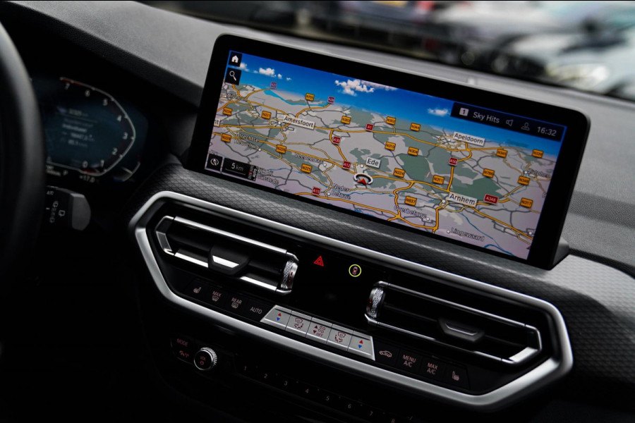 BMW X3 XDrive20i High Executive | Panorama | Shadowline | Camera | M-pakket | Luxe Leder - Memory | Apple Carplay | Cruise Control BMW X3 XDrive20i High Executive | Panorama | Shadowline | Camera | M-pakket | Luxe Leder - Memory | Apple Carplay | Cruise Control
