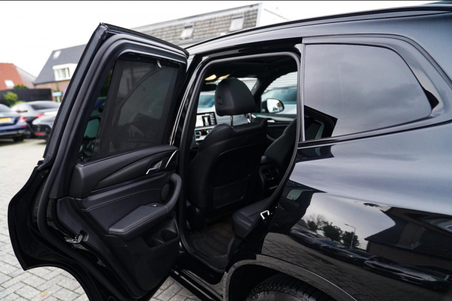 BMW X3 XDrive20i High Executive | Panorama | Shadowline | Camera | M-pakket | Luxe Leder - Memory | Apple Carplay | Cruise Control BMW X3 XDrive20i High Executive | Panorama | Shadowline | Camera | M-pakket | Luxe Leder - Memory | Apple Carplay | Cruise Control