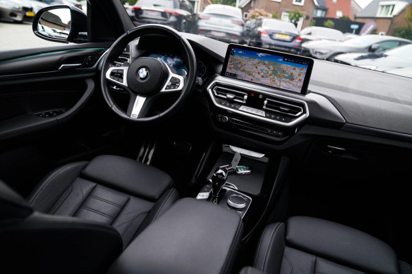 BMW X3 XDrive20i High Executive | Panorama | Shadowline | Camera | M-pakket | Luxe Leder - Memory | Apple Carplay | Cruise Control BMW X3 XDrive20i High Executive | Panorama | Shadowline | Camera | M-pakket | Luxe Leder - Memory | Apple Carplay | Cruise Control