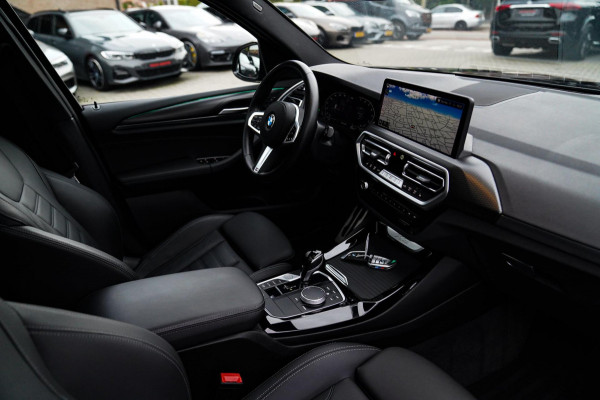 BMW X3 XDrive20i High Executive | Panorama | Shadowline | Camera | M-pakket | Luxe Leder - Memory | Apple Carplay | Cruise Control BMW X3 XDrive20i High Executive | Panorama | Shadowline | Camera | M-pakket | Luxe Leder - Memory | Apple Carplay | Cruise Control