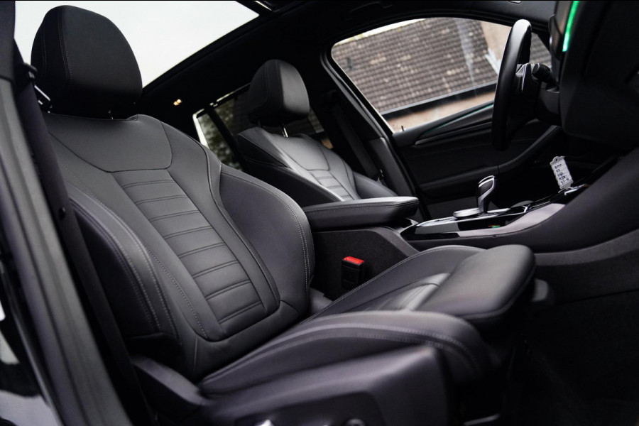 BMW X3 XDrive20i High Executive | Panorama | Shadowline | Camera | M-pakket | Luxe Leder - Memory | Apple Carplay | Cruise Control BMW X3 XDrive20i High Executive | Panorama | Shadowline | Camera | M-pakket | Luxe Leder - Memory | Apple Carplay | Cruise Control