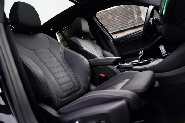 BMW X3 XDrive20i High Executive | Panorama | Shadowline | Camera | M-pakket | Luxe Leder - Memory | Apple Carplay | Cruise Control BMW X3 XDrive20i High Executive | Panorama | Shadowline | Camera | M-pakket | Luxe Leder - Memory | Apple Carplay | Cruise Control