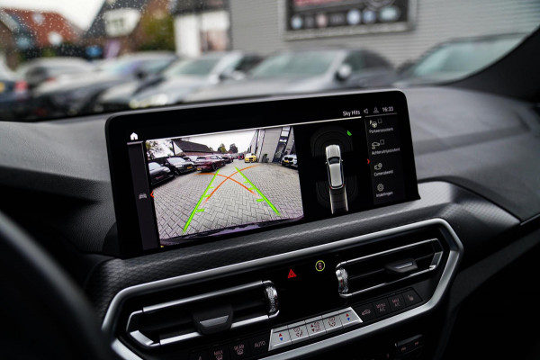 BMW X3 XDrive20i High Executive | Panorama | Shadowline | Camera | M-pakket | Luxe Leder - Memory | Apple Carplay | Cruise Control BMW X3 XDrive20i High Executive | Panorama | Shadowline | Camera | M-pakket | Luxe Leder - Memory | Apple Carplay | Cruise Control