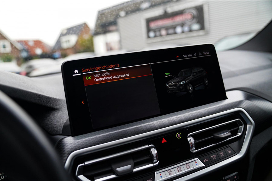BMW X3 XDrive20i High Executive | Panorama | Shadowline | Camera | M-pakket | Luxe Leder - Memory | Apple Carplay | Cruise Control BMW X3 XDrive20i High Executive | Panorama | Shadowline | Camera | M-pakket | Luxe Leder - Memory | Apple Carplay | Cruise Control