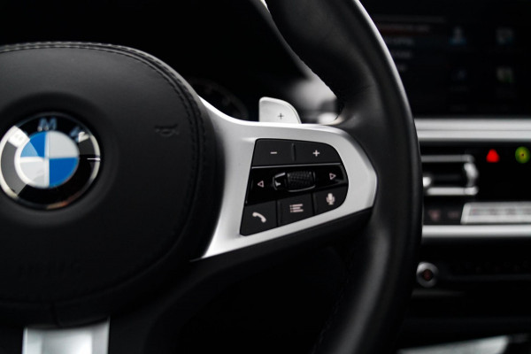 BMW X3 XDrive20i High Executive | Panorama | Shadowline | Camera | M-pakket | Luxe Leder - Memory | Apple Carplay | Cruise Control BMW X3 XDrive20i High Executive | Panorama | Shadowline | Camera | M-pakket | Luxe Leder - Memory | Apple Carplay | Cruise Control
