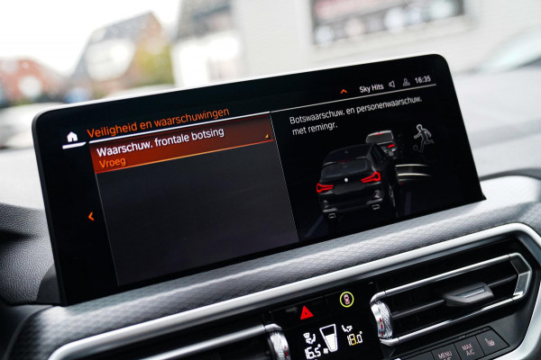BMW X3 XDrive20i High Executive | Panorama | Shadowline | Camera | M-pakket | Luxe Leder - Memory | Apple Carplay | Cruise Control BMW X3 XDrive20i High Executive | Panorama | Shadowline | Camera | M-pakket | Luxe Leder - Memory | Apple Carplay | Cruise Control