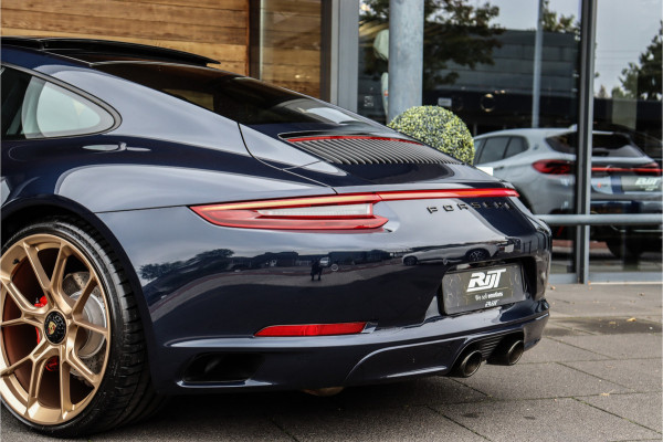 Porsche 911 991.2 3.0 Carrera 4 GTS NL auto **Centerlock/Pano/Carbon/Alcantara/Sportuitlaat** Porsche 911 991.2 3.0 Carrera 4 GTS NL auto **Centerlock/Pano/Carbon/Alcantara/Sportuitlaat**