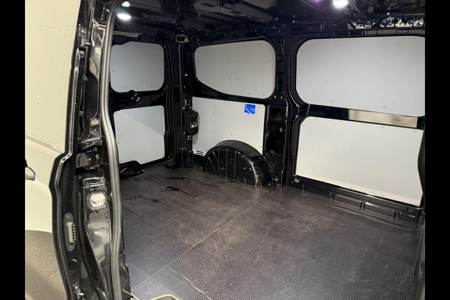 Ford Transit Custom 280 2.0 TDCI L1H1 Trend Nieuw Model Airco Navi Trekhaak PDC V+A Camera Ford Transit Custom 280 2.0 TDCI L1H1 Trend Nieuw Model Airco Navi Trekhaak PDC V+A Camera