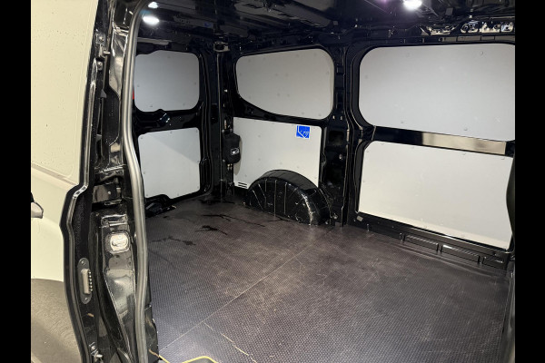 Ford Transit Custom 280 2.0 TDCI L1H1 Trend Nieuw Model Airco Navi Trekhaak PDC V+A Camera Ford Transit Custom 280 2.0 TDCI L1H1 Trend Nieuw Model Airco Navi Trekhaak PDC V+A Camera