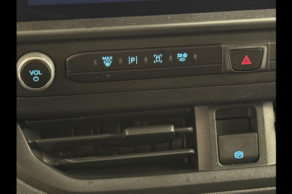 Ford Transit Custom 280 2.0 TDCI L1H1 Trend Nieuw Model Airco Navi Trekhaak PDC V+A Camera Ford Transit Custom 280 2.0 TDCI L1H1 Trend Nieuw Model Airco Navi Trekhaak PDC V+A Camera